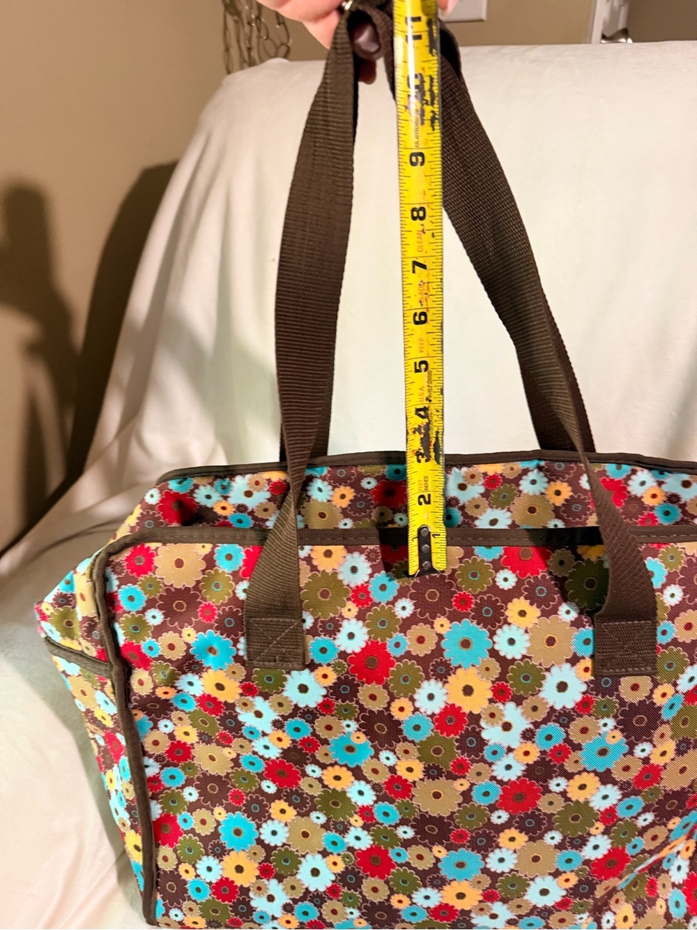 Thirty One Large Insulated Floral Canvas Tote - Picture 10 of 11